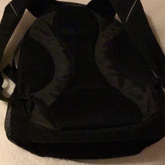 BACK PACK - Picture 3 of 6